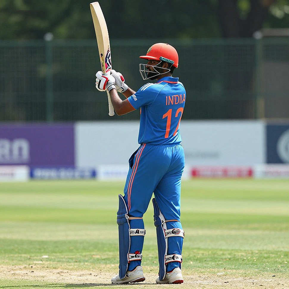 Asian Cricket's Empty Seats and Empty Press Chairs: A Data Ledger of Supporter Load, Salaries and Injury in the Franchise Era Asian Cricket's Empty Seats and Empty Press Chairs: A Data Ledger of Supporter Load, Salaries and Injury in the Franchise Era