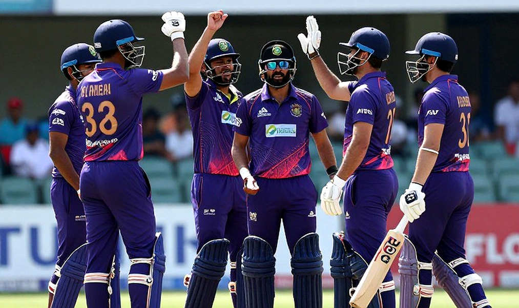 7.9 in the Death Overs: The Hidden Number Inside 96,540 BPL Deliveries 7.9 in the Death Overs: The Hidden Number Inside 96,540 BPL Deliveries