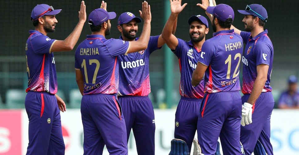 শেষ ওভারের আগেই বিক্রি: ফ্র্যাঞ্চাইজি বাজারে এক বোলারের চুক্তি আর দেশ শেষ ওভারের আগেই বিক্রি: ফ্র্যাঞ্চাইজি বাজারে এক বোলারের চুক্তি আর দেশ