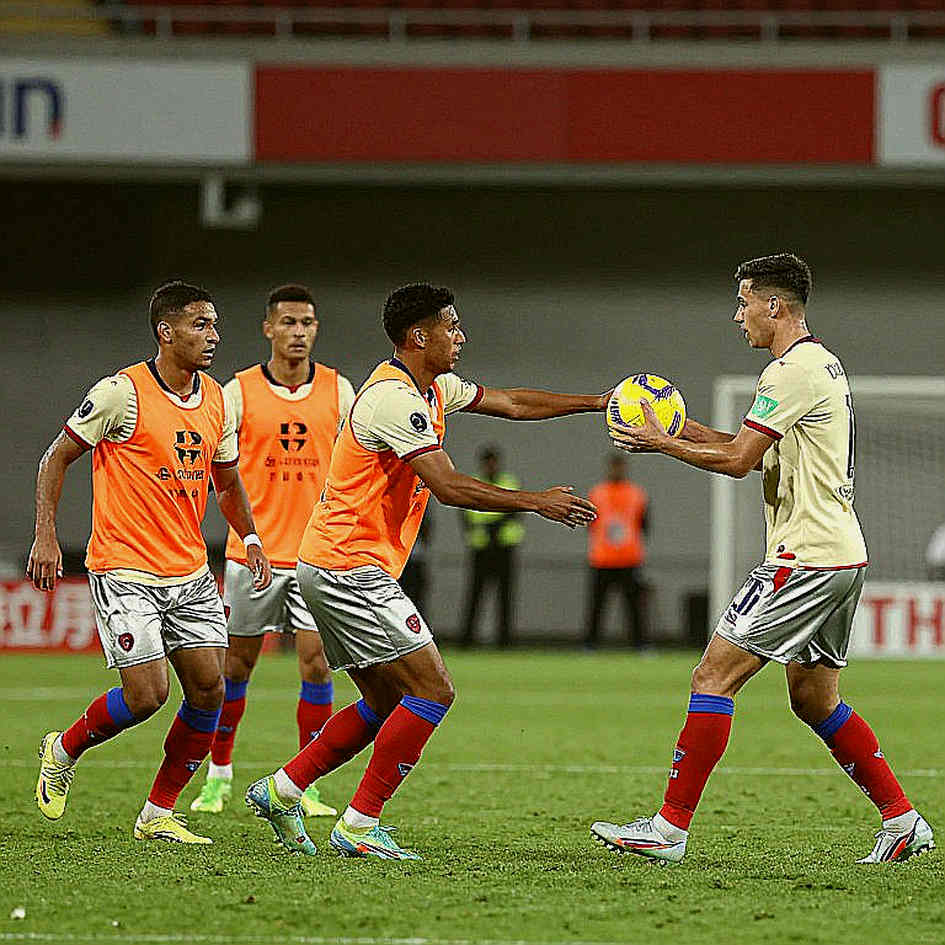 ভান্ডাগ ইনসাইড ও এস্তেভানা পলম্যান: টেলিভিশন যখন ফুটবলের অভিধান ধার করে, কিন্তু অবকাঠামো ধার করে না ভান্ডাগ ইনসাইড ও এস্তেভানা পলম্যান: টেলিভিশন যখন ফুটবলের অভিধান ধার করে, কিন্তু অবকাঠামো ধার করে না